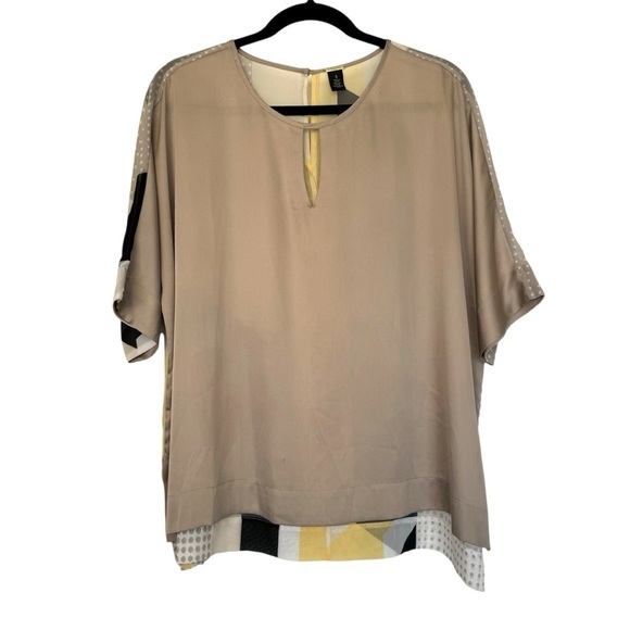 Chico’s Black Label Tan & Yellow Geometric Design Lightweight Blouse - Picture 1 of 4